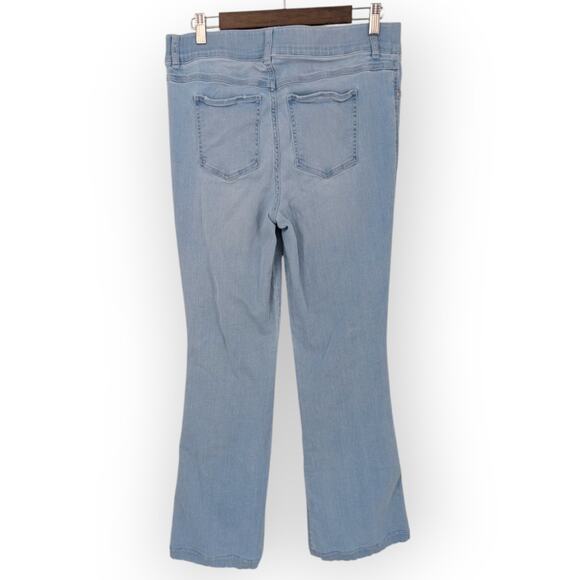 SPANX Size XL Retro Light Wash Denim Tummy Shaping Pull-On Flare Jeans 20348R - Picture 2 of 5